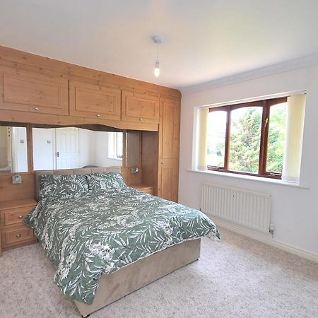 Lostock Entire And Exclusive Four Bed Detached Villa מראה חיצוני תמונה