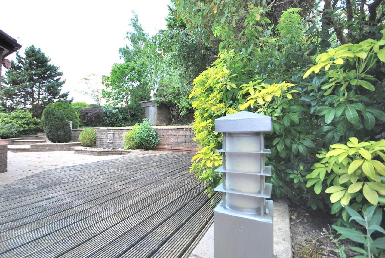 Lostock Entire And Exclusive Four Bed Detached Villa מראה חיצוני תמונה
