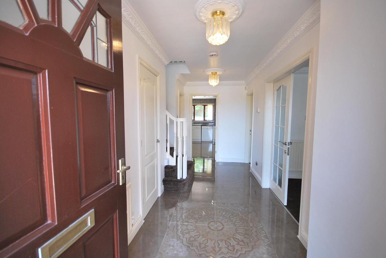Lostock Entire And Exclusive Four Bed Detached Villa מראה חיצוני תמונה