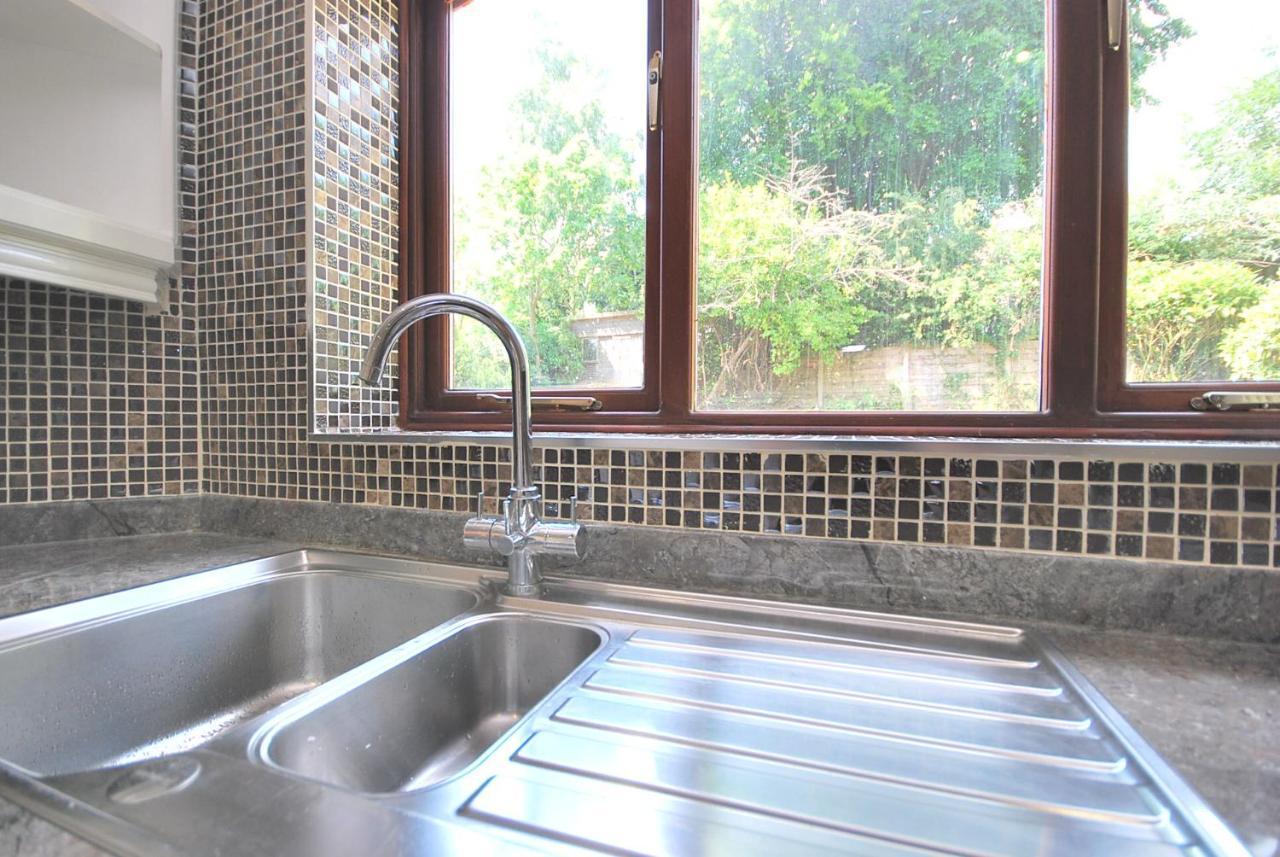 Lostock Entire And Exclusive Four Bed Detached Villa מראה חיצוני תמונה