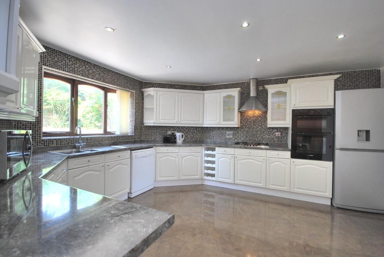 Lostock Entire And Exclusive Four Bed Detached Villa מראה חיצוני תמונה