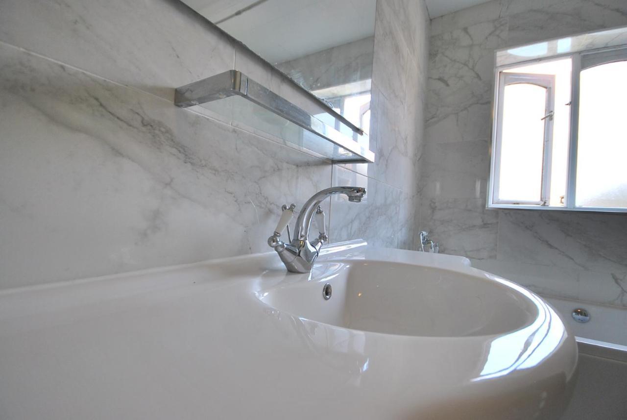 Lostock Entire And Exclusive Four Bed Detached Villa מראה חיצוני תמונה