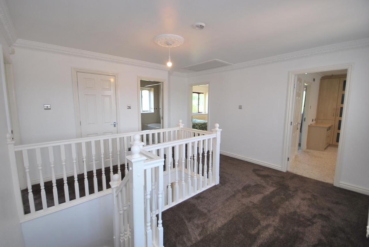 Lostock Entire And Exclusive Four Bed Detached Villa מראה חיצוני תמונה