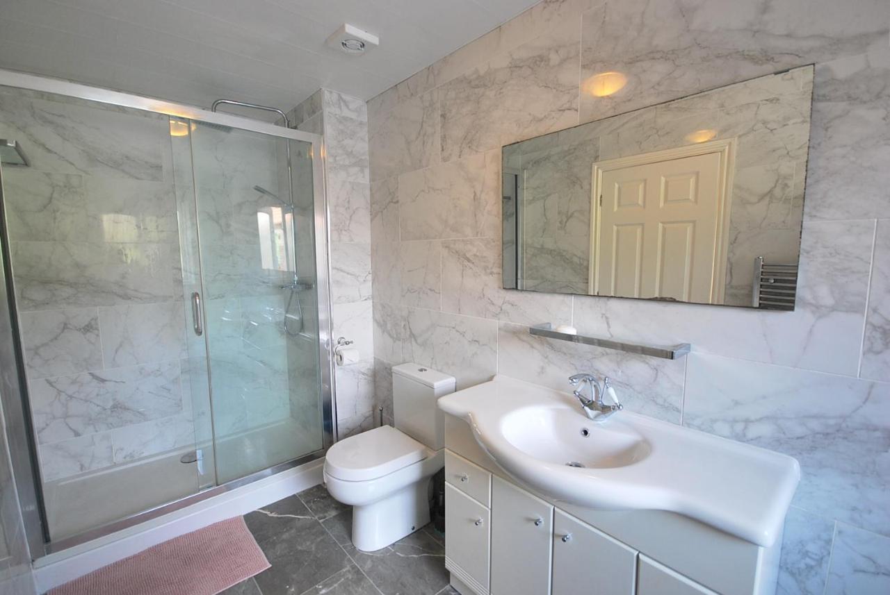 Lostock Entire And Exclusive Four Bed Detached Villa מראה חיצוני תמונה
